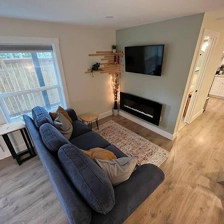 Modern Studio With Soft Tub And Mountain Views - Ratcliffe Guest Suite Duncan Eksteriør billede